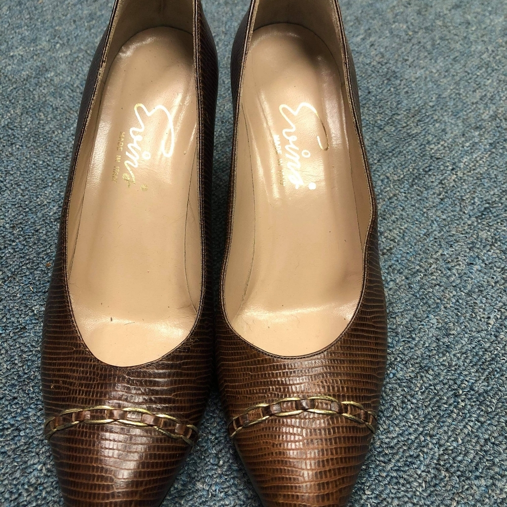 Vintage Women's Croc Pattern Textured Midheel